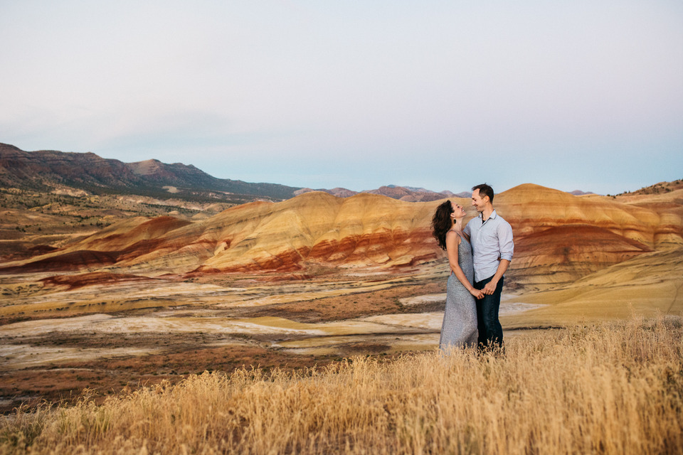 adventurous desert engagement session at the john day fossil beds bend, or