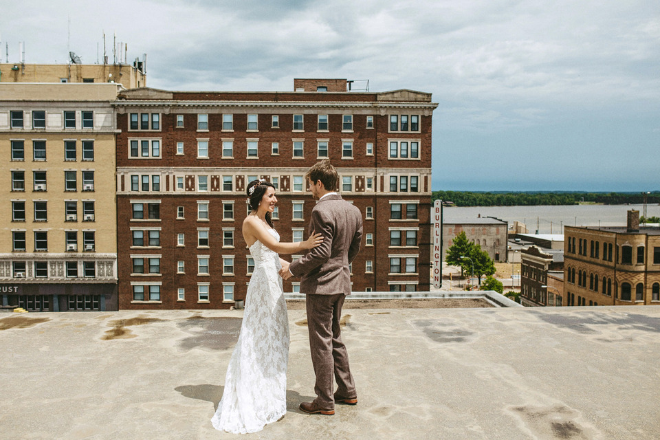 burlington iowa DIY wedding by the Port of Burlington