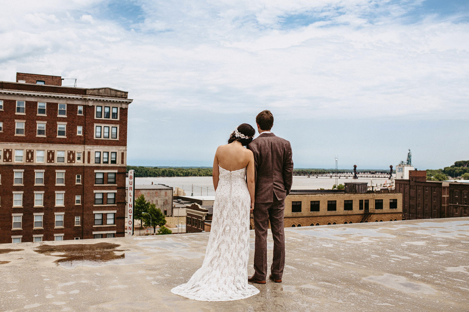 burlington iowa DIY wedding by the Port of Burlington