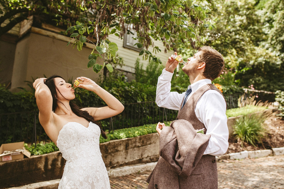 burlington iowa DIY wedding by the Port of Burlington