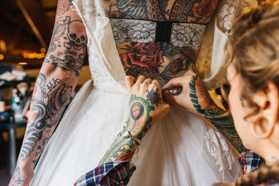 tattooed vintage pinup girl bride and groom portland cathedral park wedding