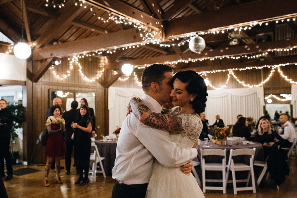 tattooed vintage pinup girl bride and groom portland cathedral park wedding
