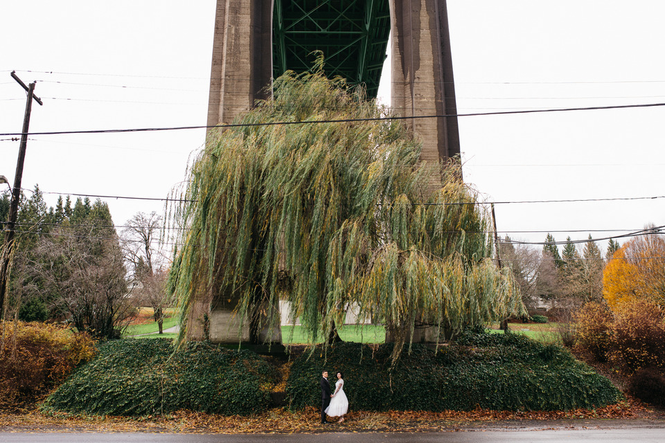 tattooed vintage pinup girl bride and groom portland cathedral park wedding